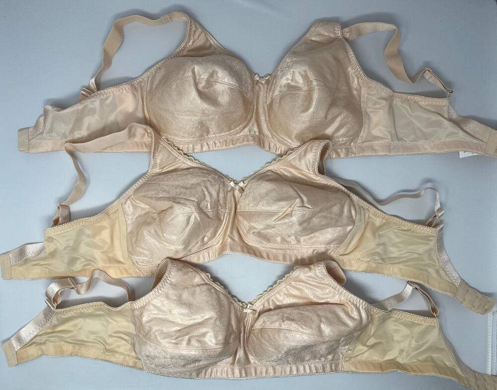 3 Classique NWT Wireless Pocket Bra 38B 772E Post Mastectomy Surgery Beige